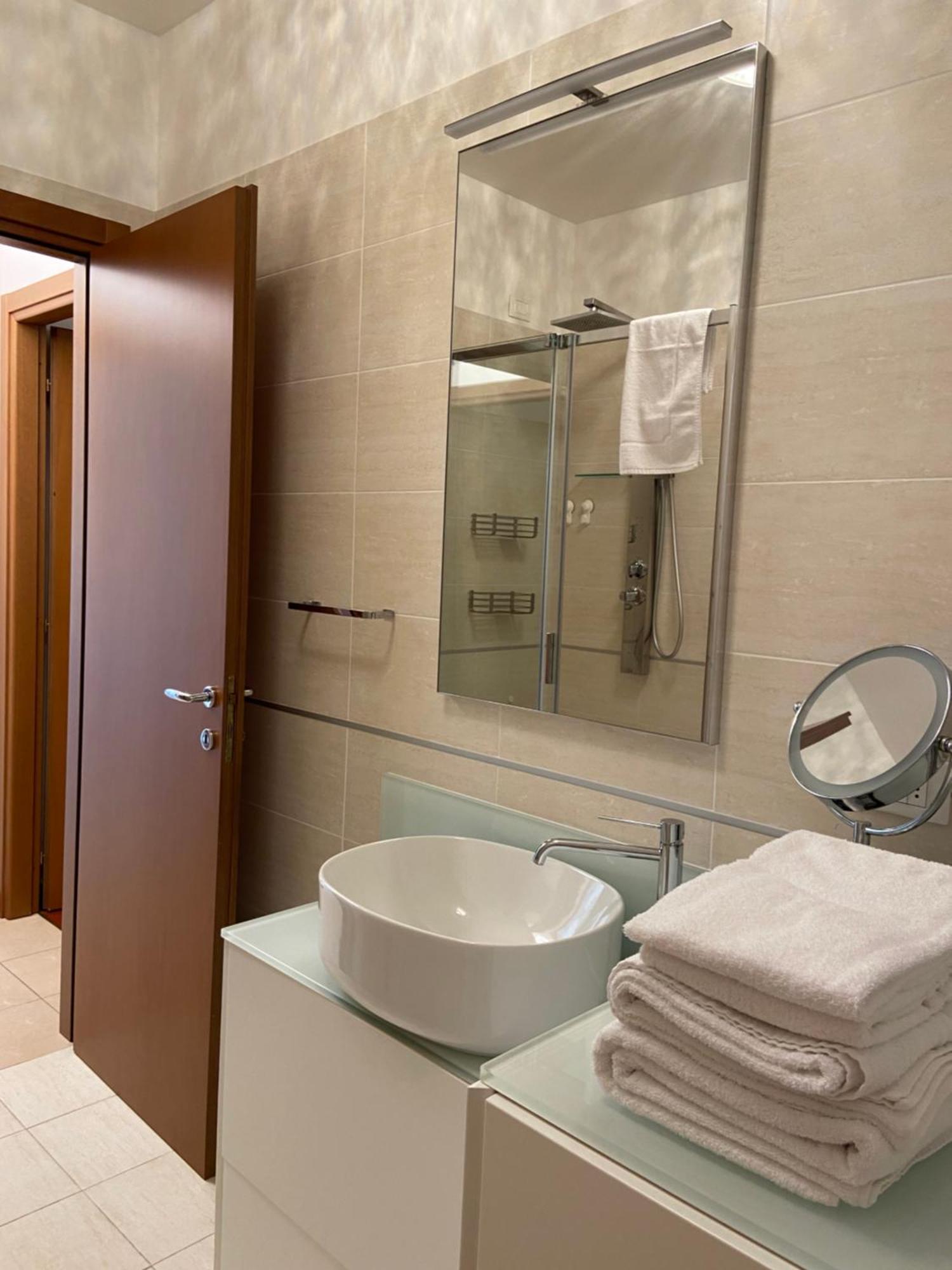 Pool Apartment בלאג'יו מראה חיצוני תמונה