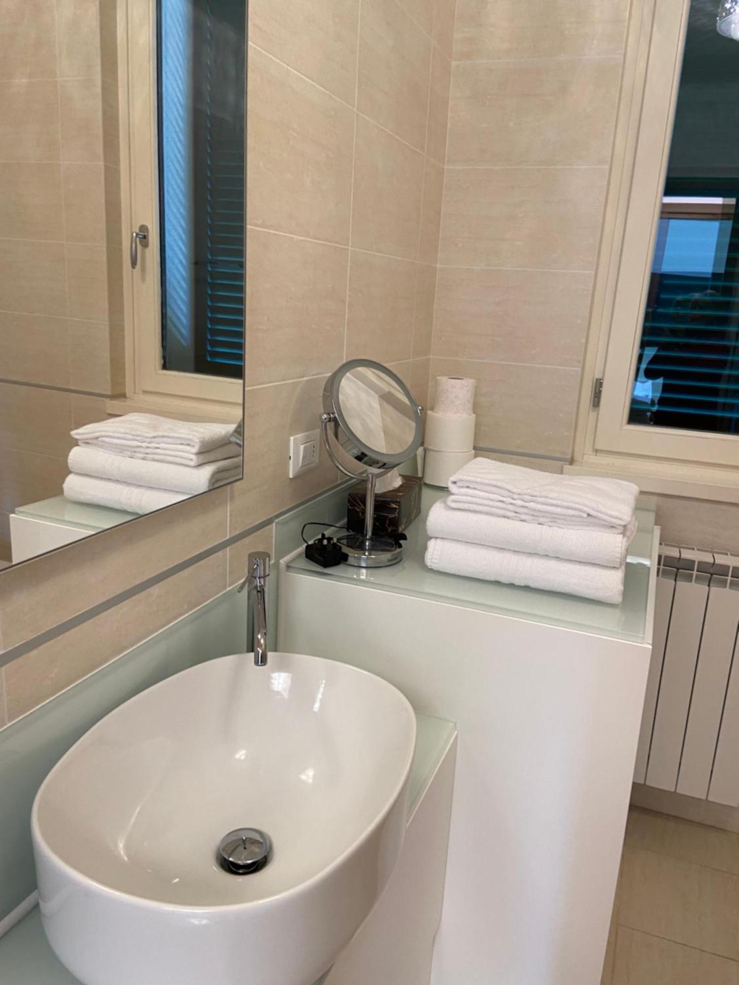 Pool Apartment בלאג'יו מראה חיצוני תמונה